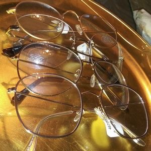 URBAN OUTFITTERS Readers 4-pck